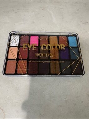 Bright Eyes 21-Color Eyeshadow Palette - Vibrant Multi-Color